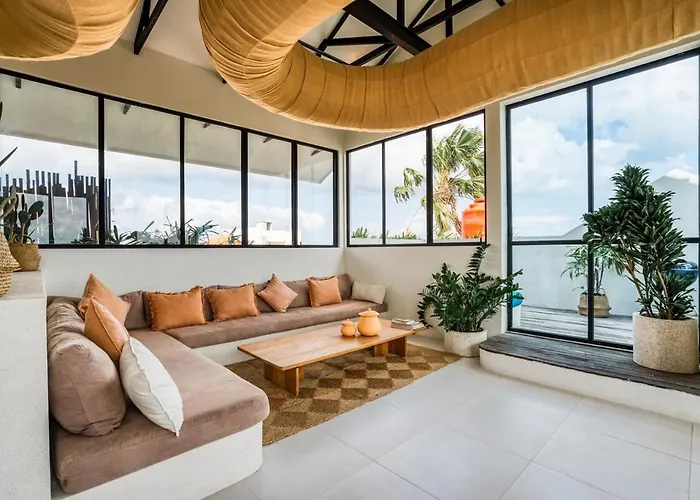 Modern Designer Loft In The Heart Of アパート *