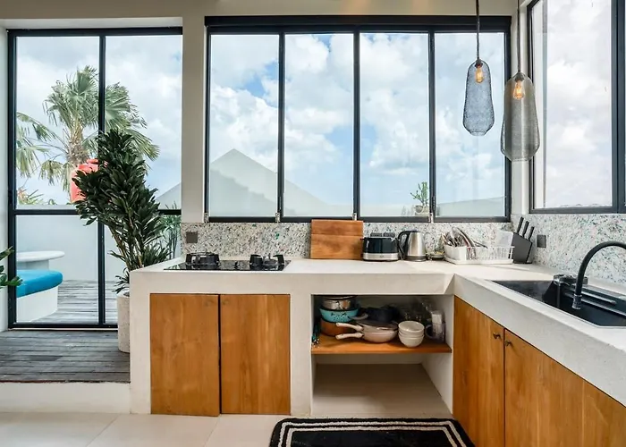 Modern Designer Loft In The Heart Of アパート